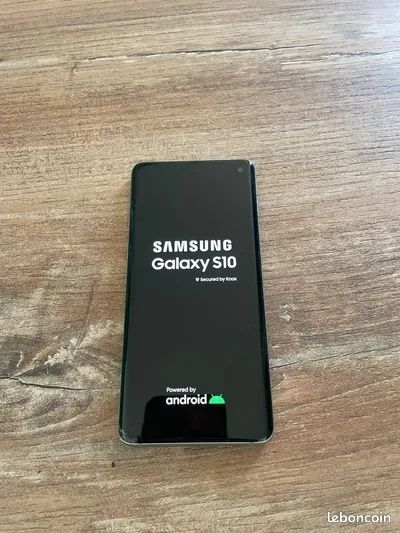 Флагман Samsung Galaxy S10. 8/128Gb. В идеале!