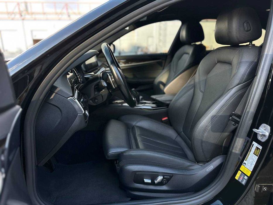 BMW 530E G30 (Розстрочка / Лізинг)