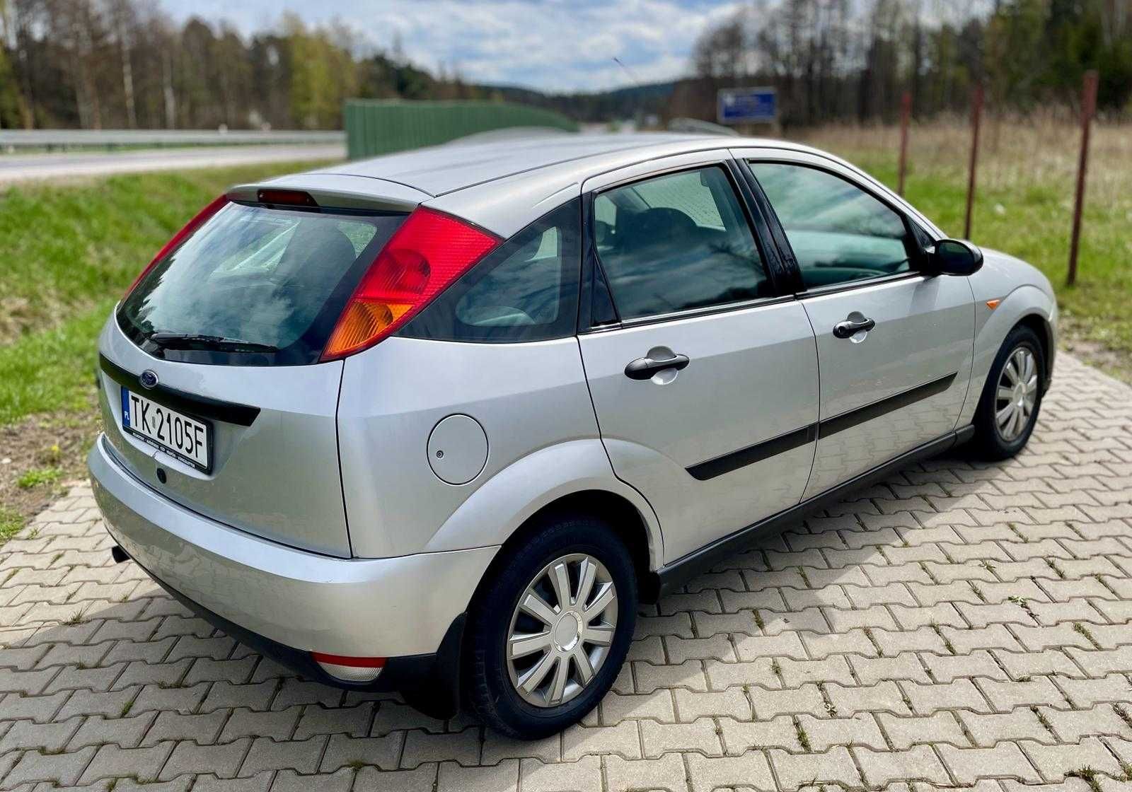 Ford Focus 1.8 Benzyna 2001 R