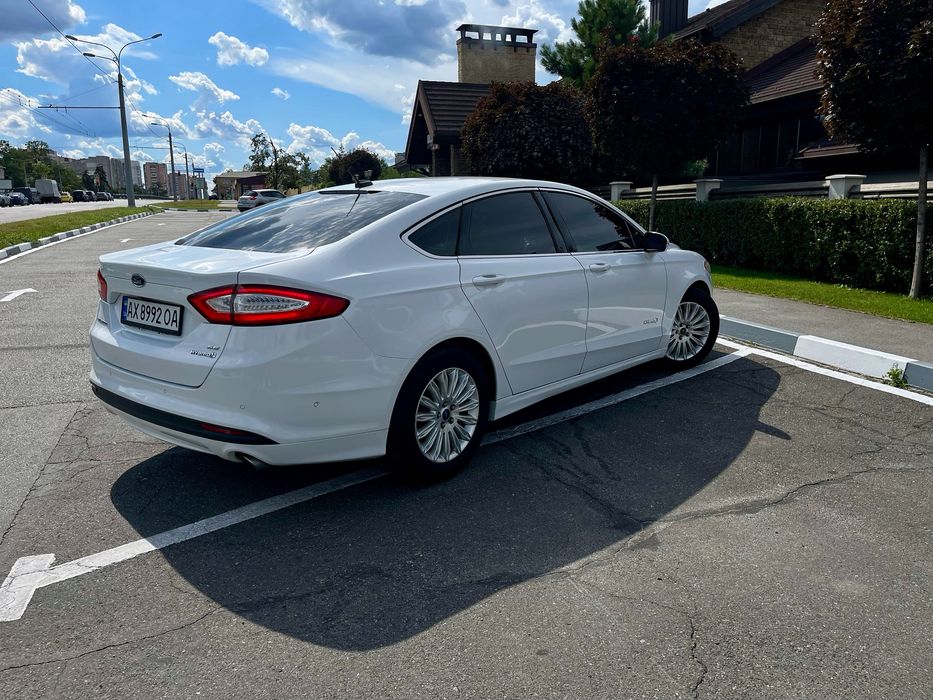 Ford Fusion hybryd