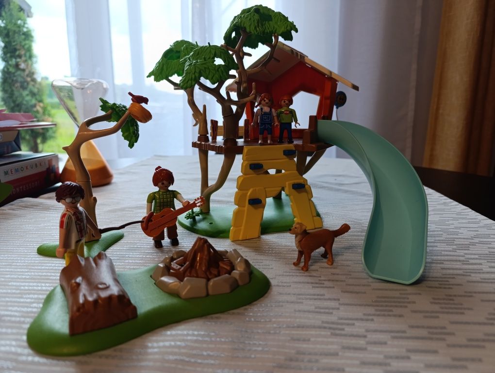Playmobil domek na drzewie