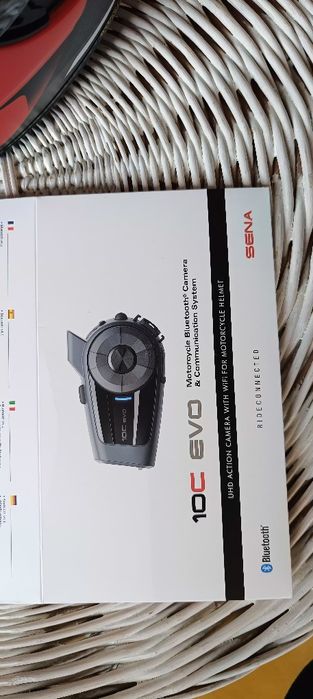 Sena 10C-EVO to interkom z kamerą
