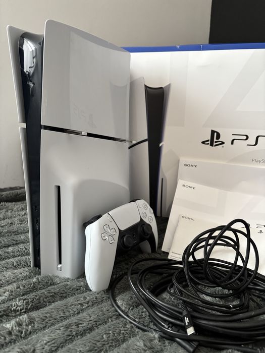 Playstation 5 ps5 z napędem SLIM 1 TB