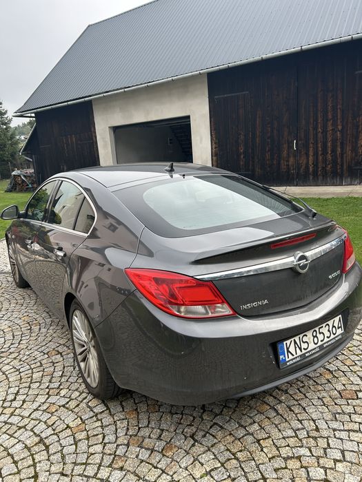 Opel insignia 2011r
