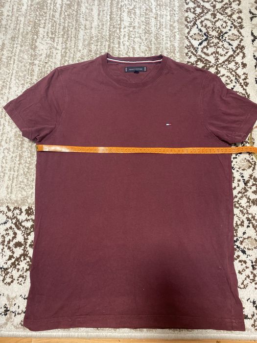 Продам чоловічу фудболку оригінальну Tommy Hilfiger