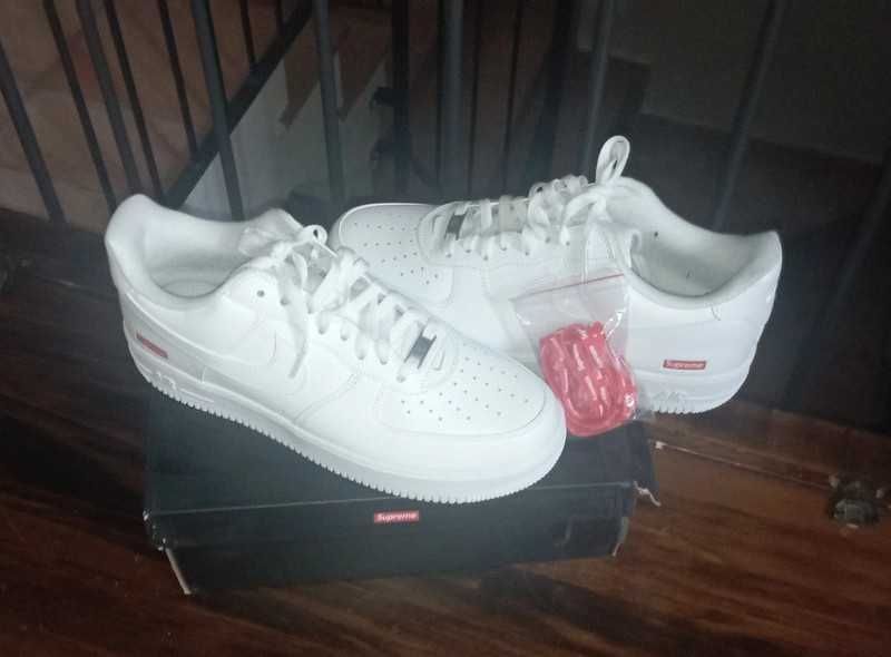 Nike Air Force 1 Low Supreme White 39