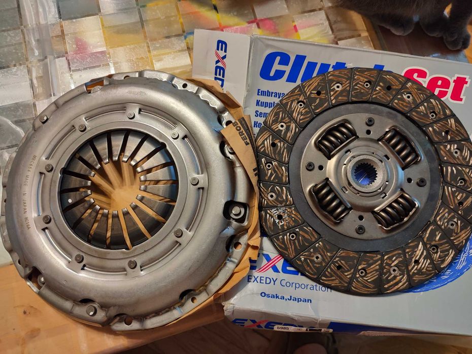 Сцепление на Mitsubishi Outlander XL (EXEDY MBS2145): корзина и диск.