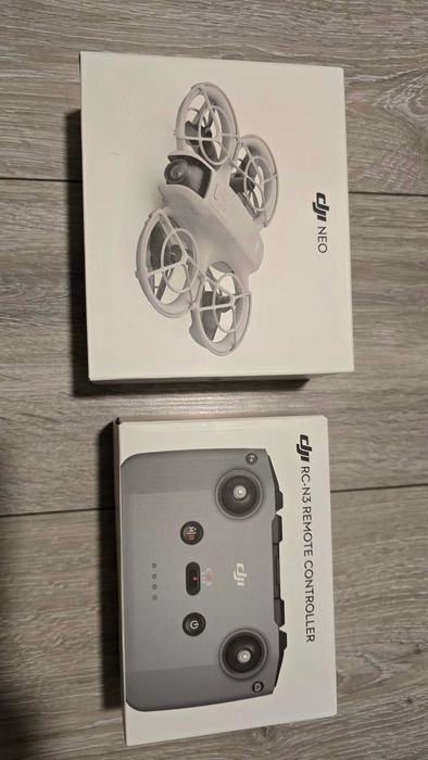 Dron DJI Neo + DJI RC-N3