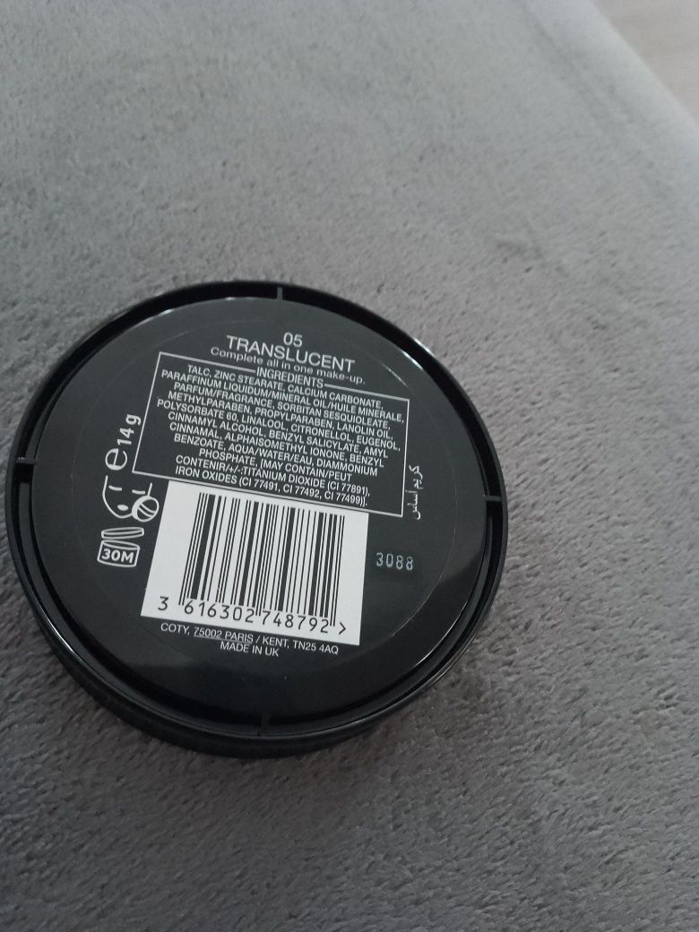 Puder Max factor creme puff 05 translucent