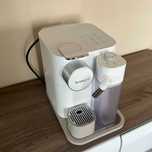 Ekspres DeLonghi Nespresso Gran Lattissima [Biały]