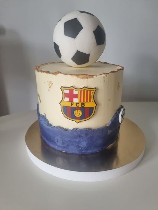 Torty, makaroniki, monoporcje ciasta na zamówienie