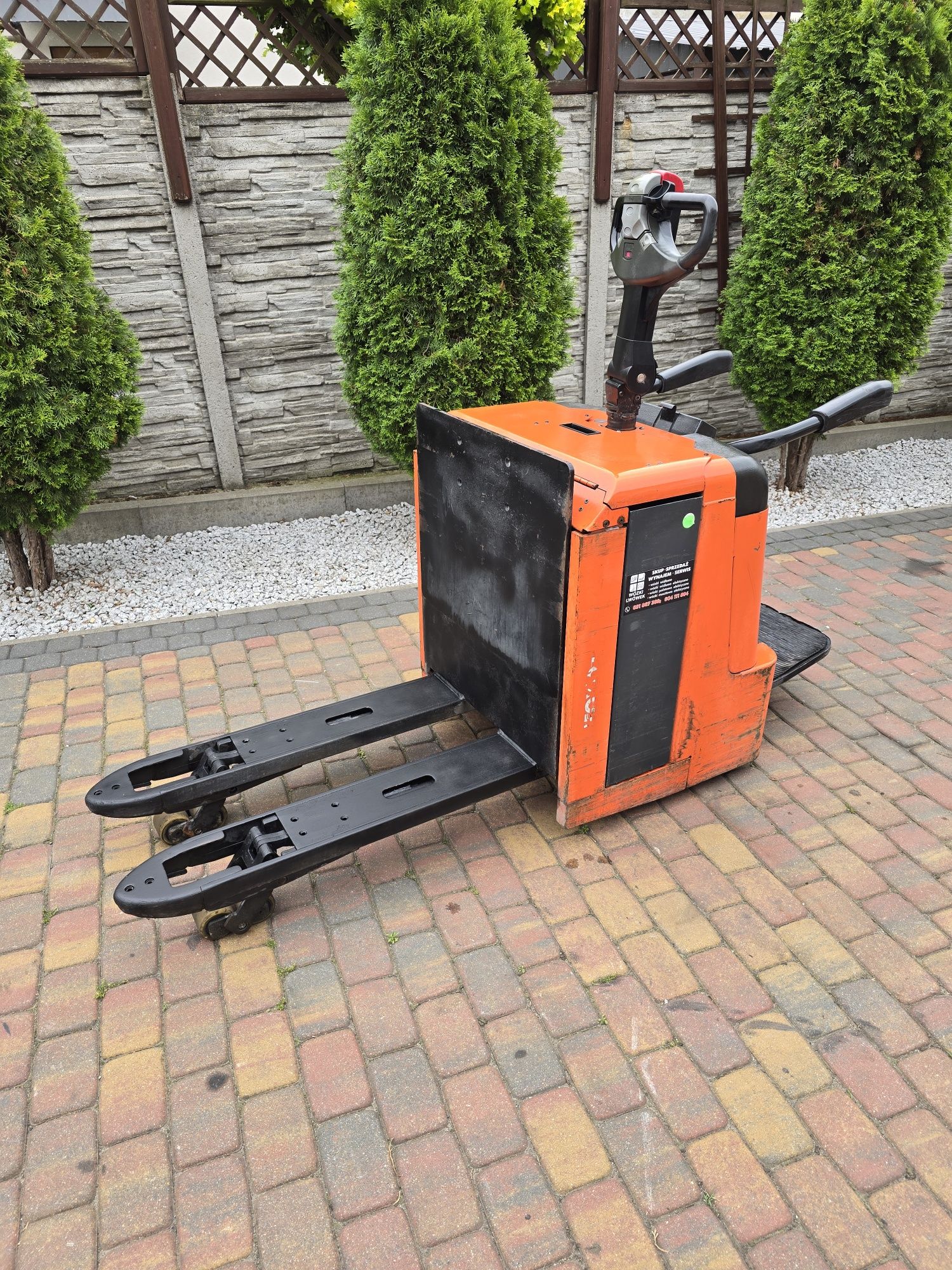 Wózek paletowy elektryczny Toyota 7PLL24 2400kg paleciak