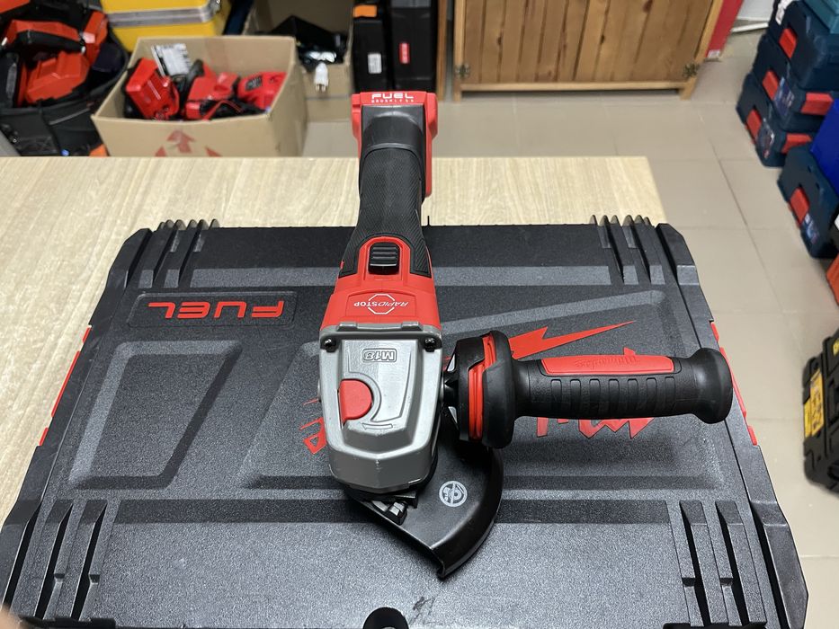 Milwaukee M18 FSAG125XB / безщіткова болгарка Мілвокі 18V