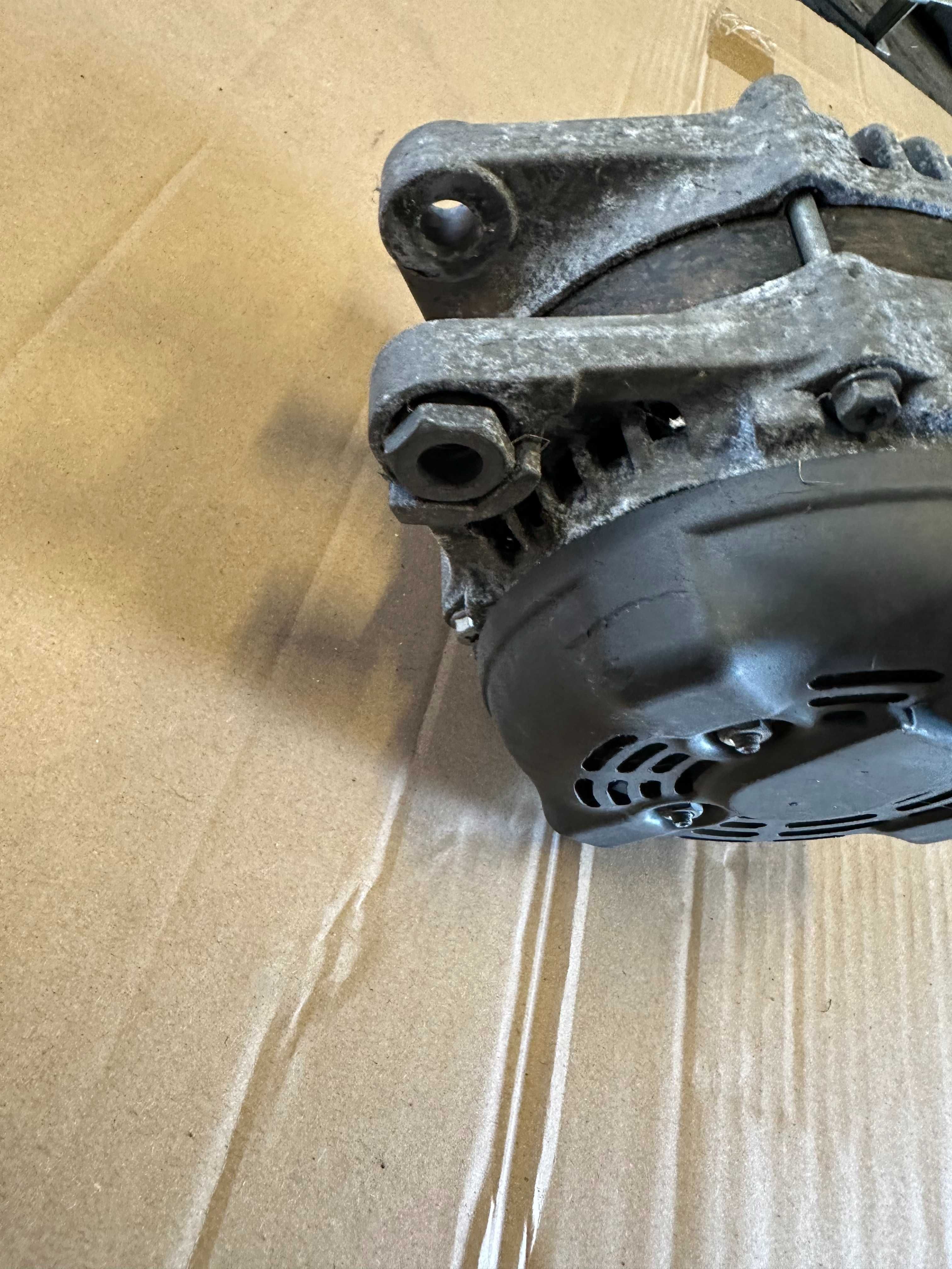 Toyota Corolla E12 1.4 D4D 1ND Auris Yaris Alternator