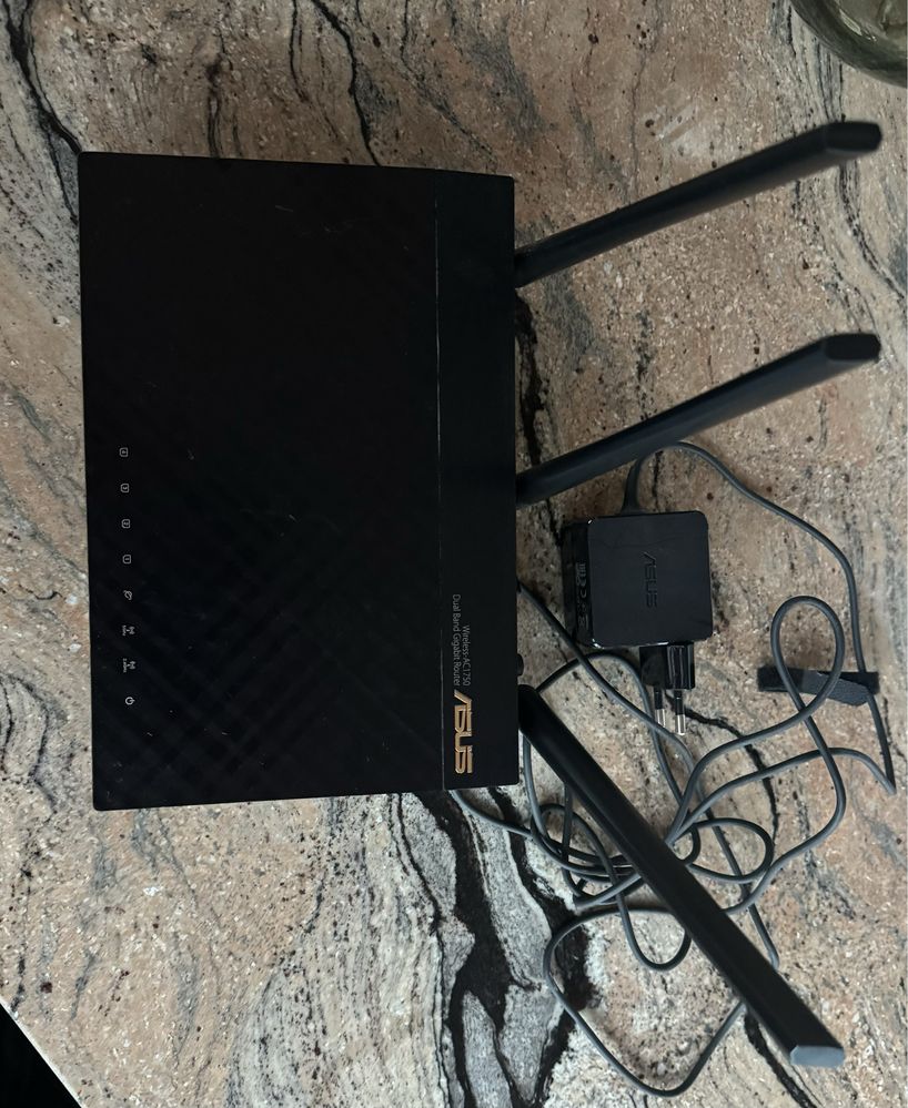 Router Asus AC 1750