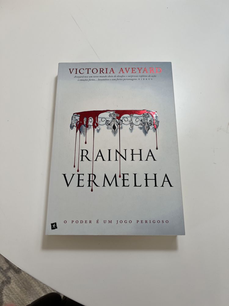 Livros da coleção “A Rainha Vermelha”