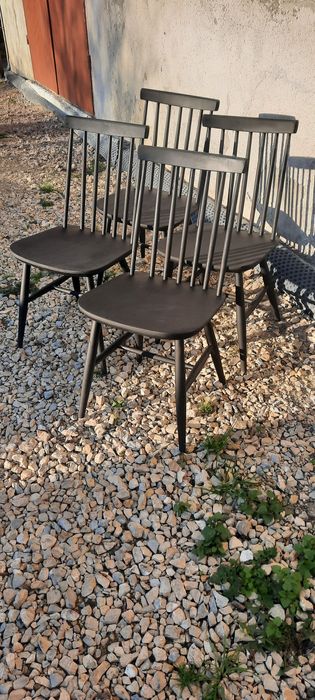 Krzesła komplet patyczaki czarne drewniane