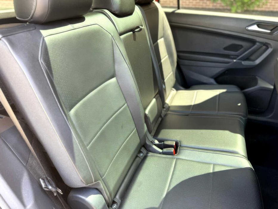 Volkswagen Tiguan      2018