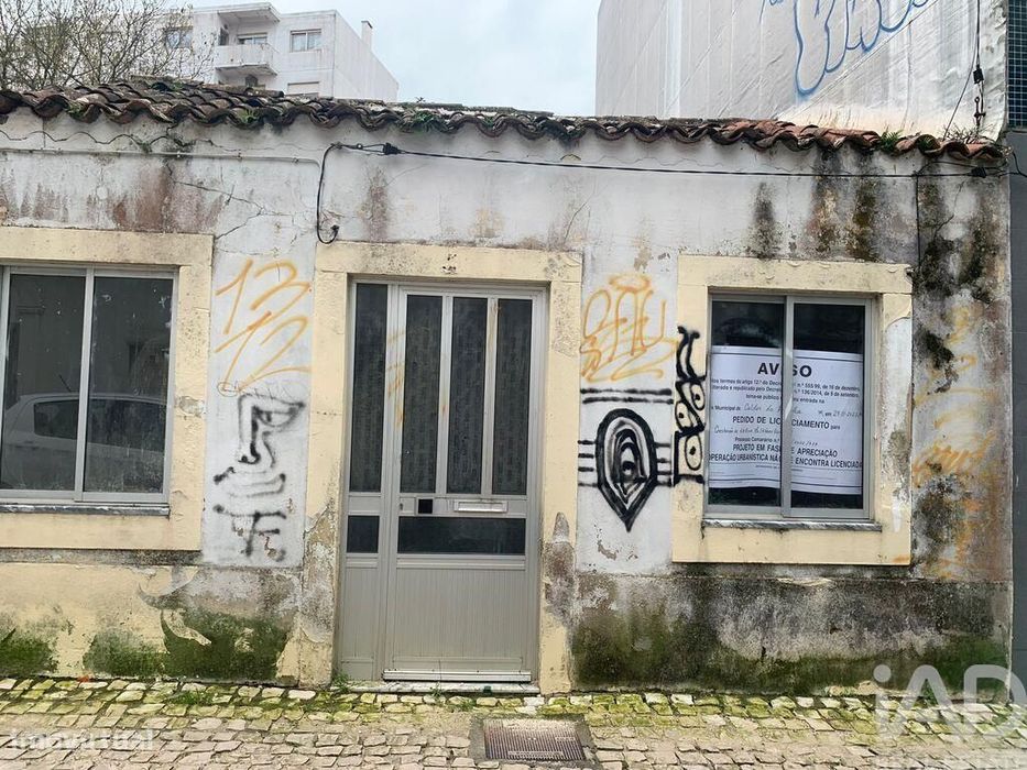 Casa / Villa T2 em Caldas da Rainha - Nossa Senhora do Pópulo, Coto e