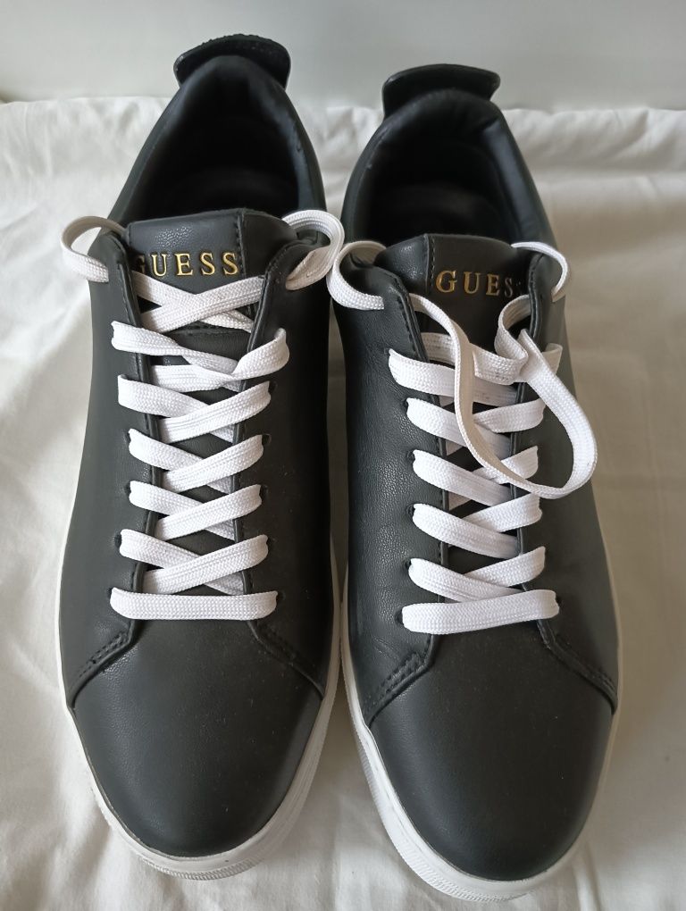 Sneakersy Guess Gianele