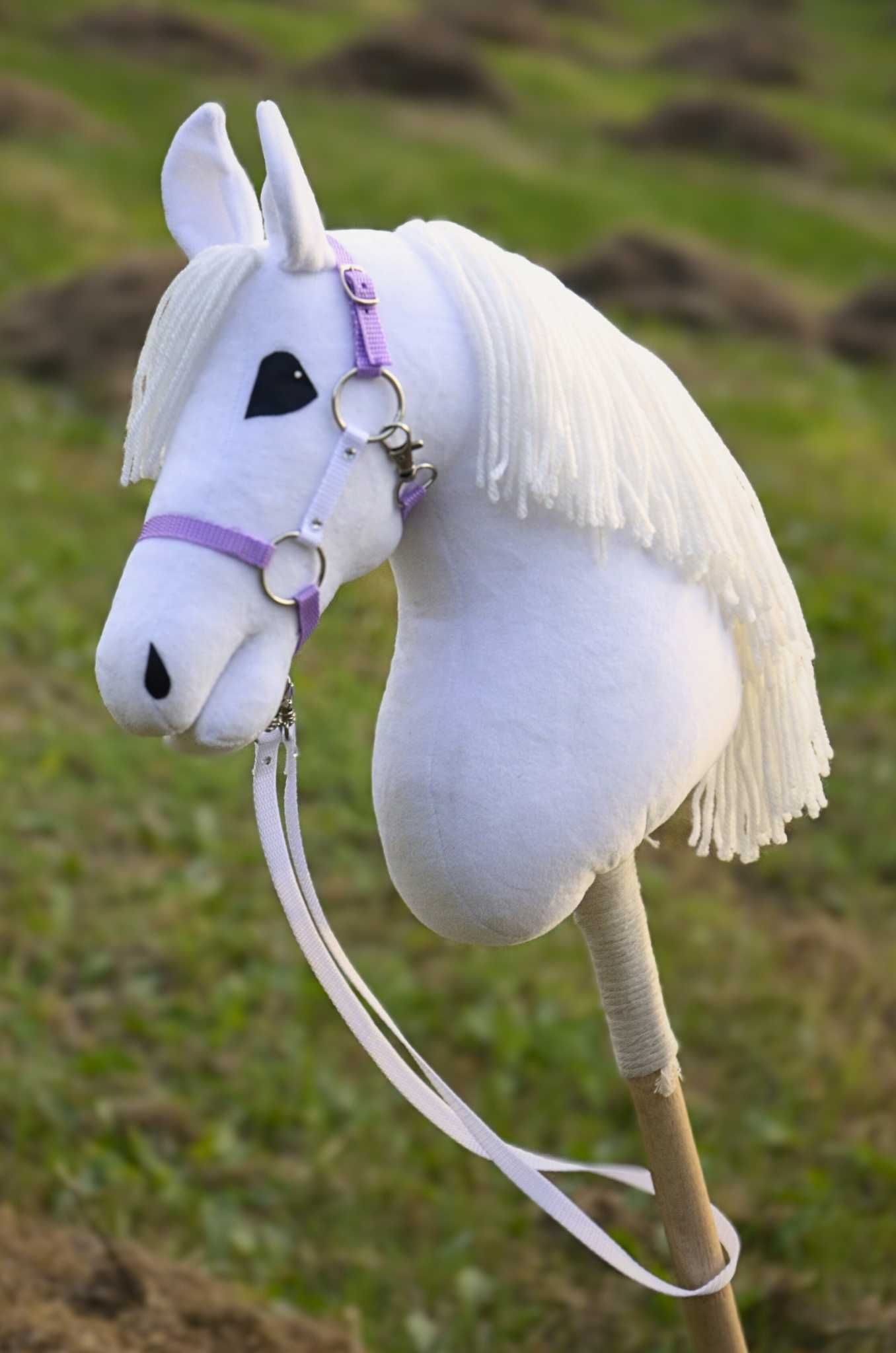 Hobby Horse biały siwy A3