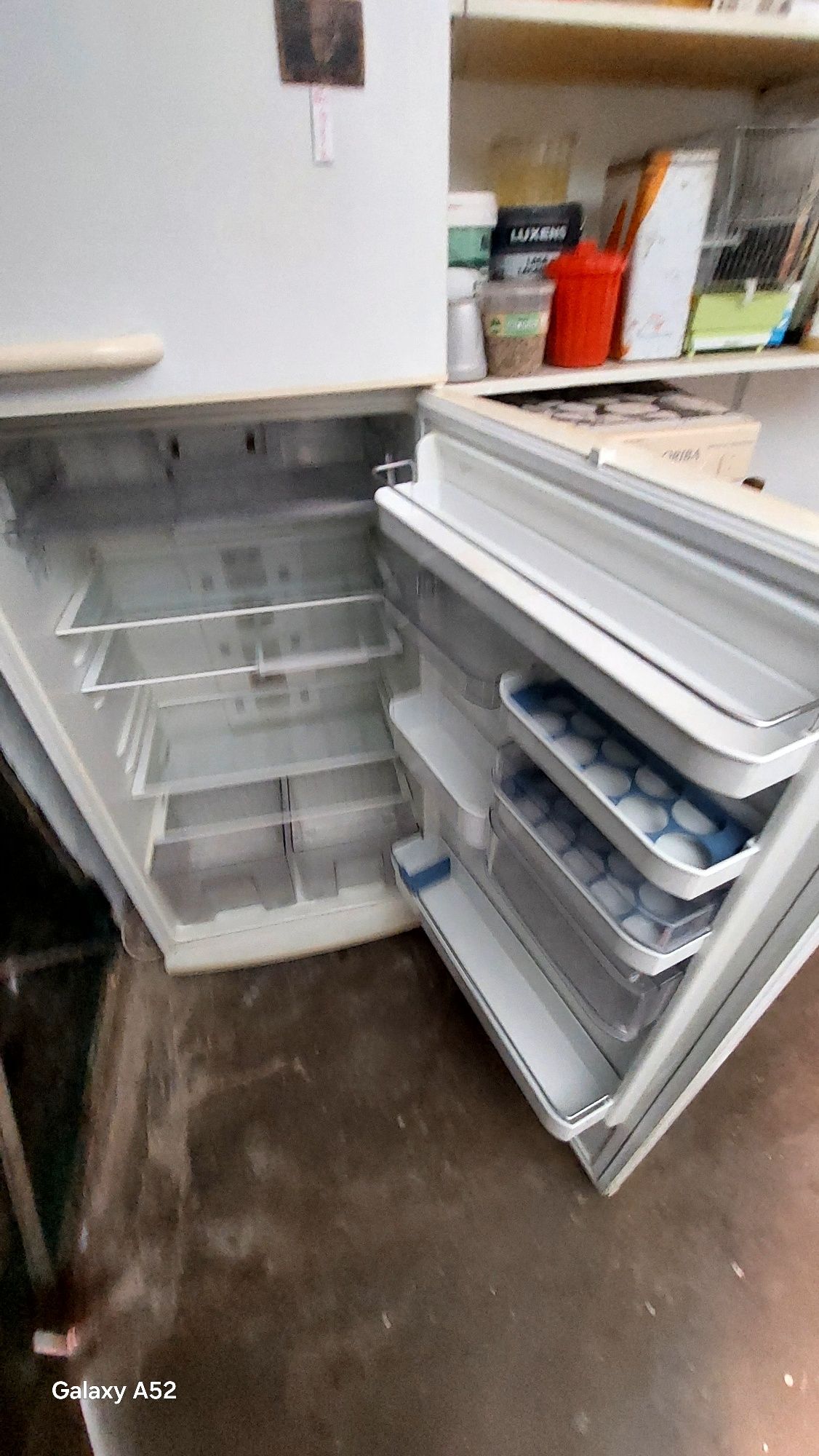 Frigorífico em ótimo estado de conservação