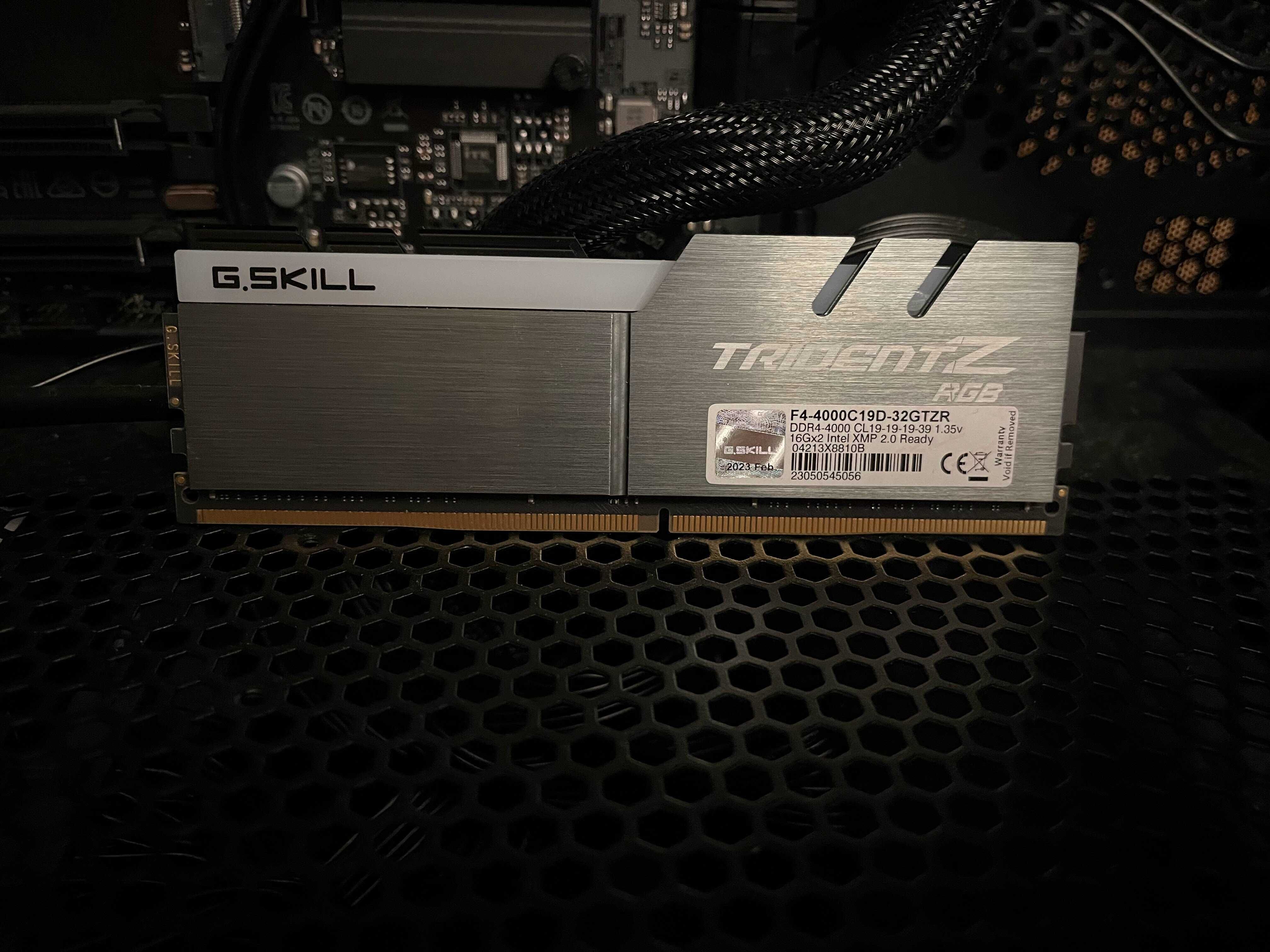 Pamięć RAM GSKILL Tridentz RGB 2 x 16 GB DDR4 - 4000 CL19