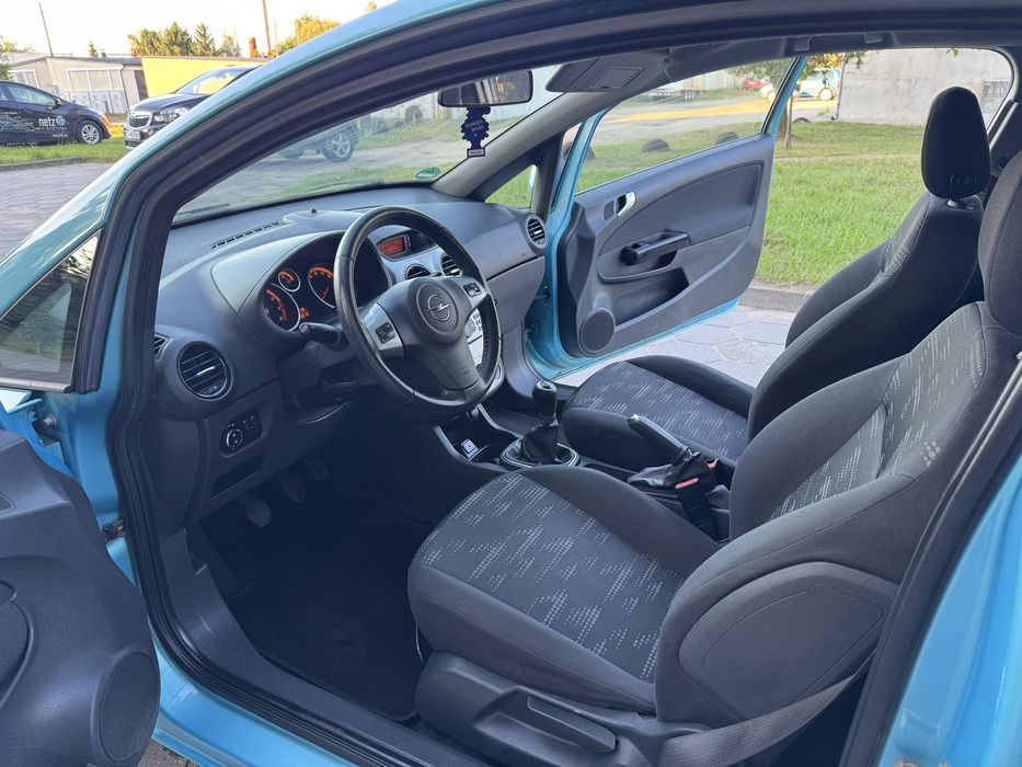 Opel Corsa D LIFT 1.4 16v Klima  Alu  Opłacony! Model 2012