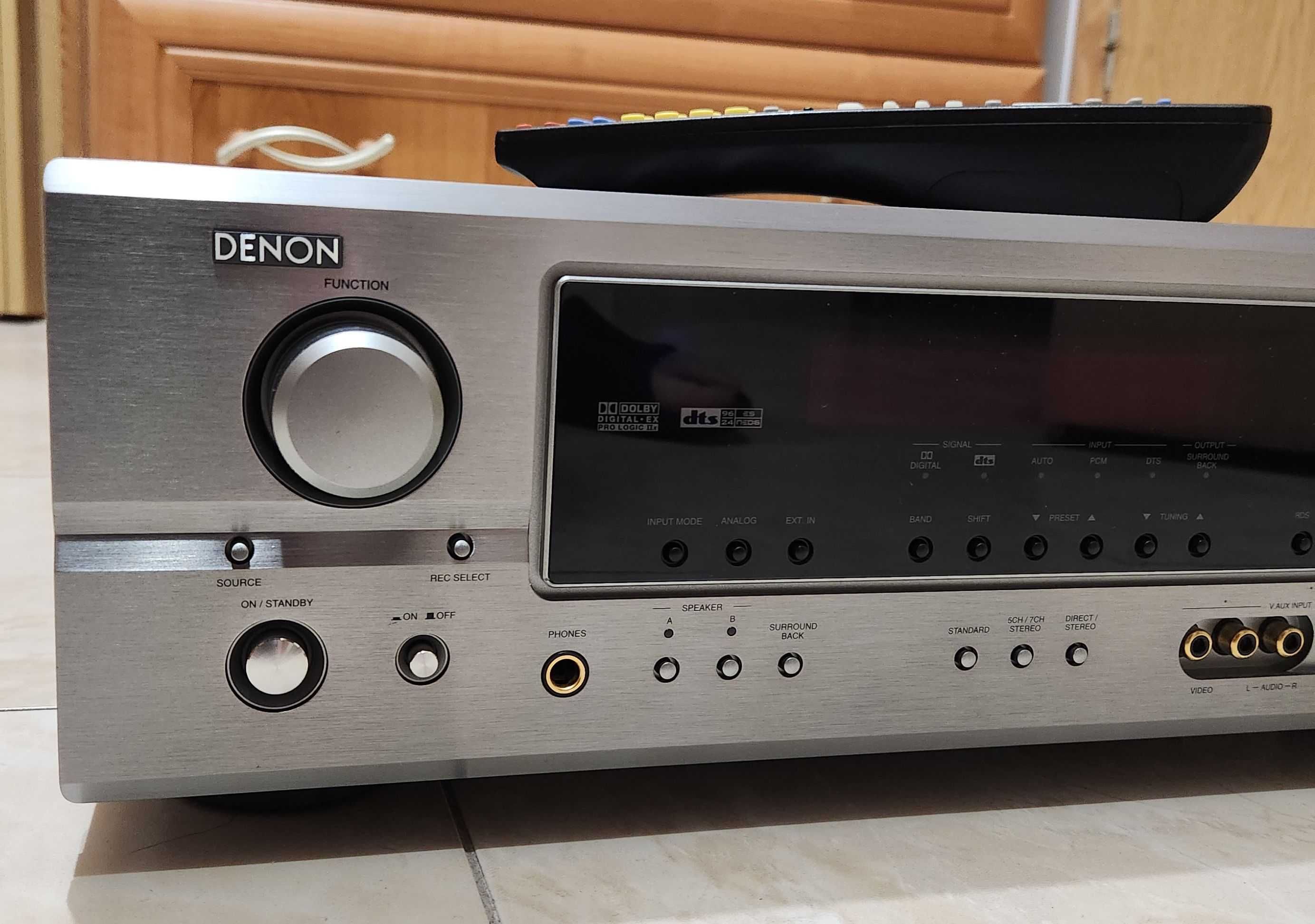 DENON AVR -1905 Amplituner