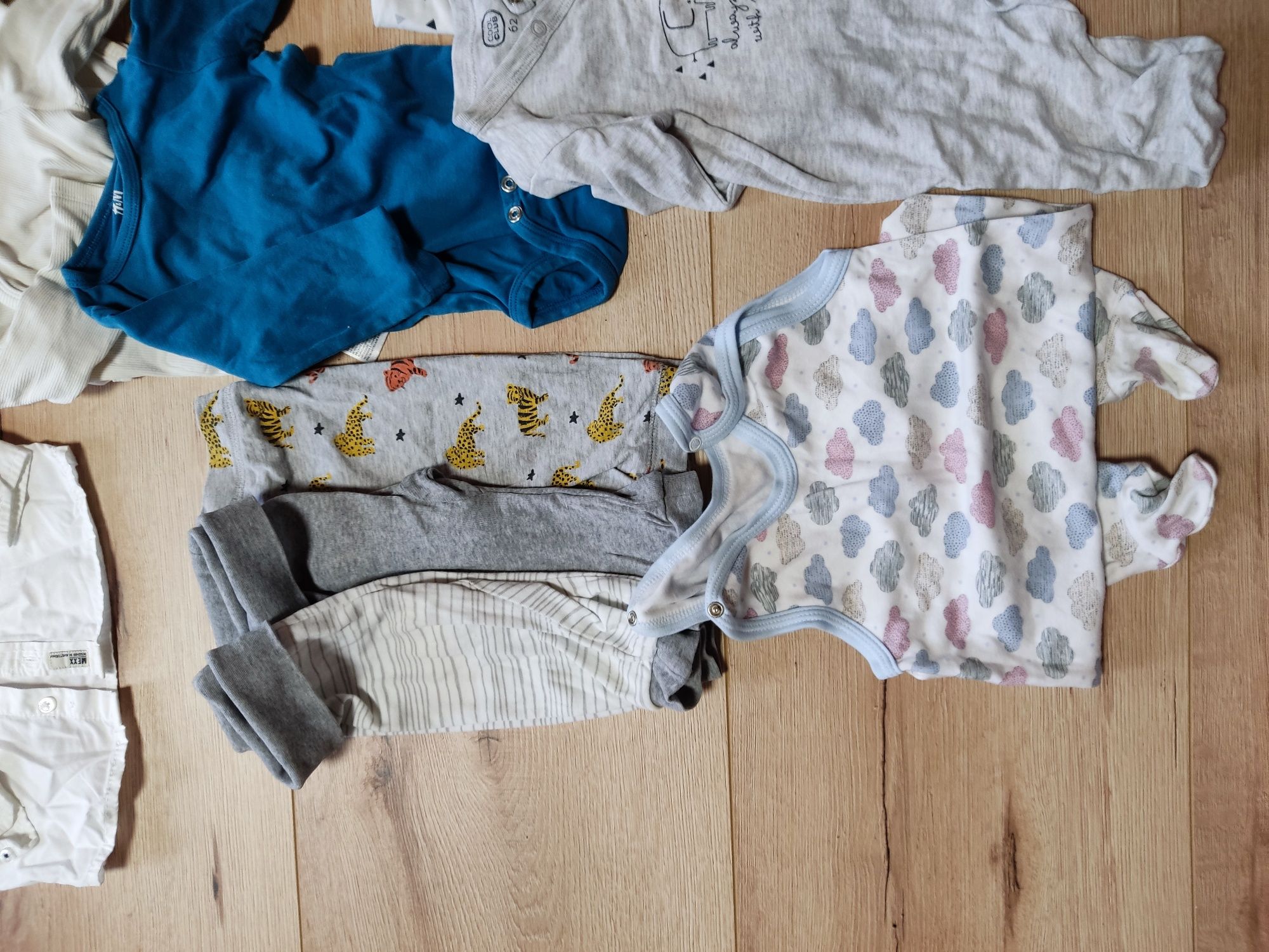 Zestaw, paka ubrań 62, body, spodnie, 25 sztuk