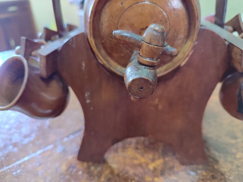 Pipas com copos - artesanato