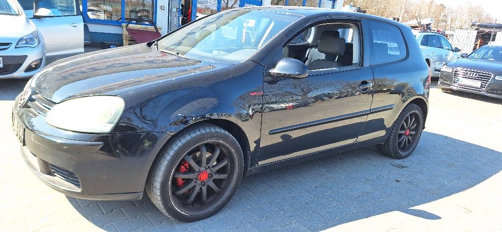Cały Golf 5 na części kolor l041 silnik 1.6 FSI