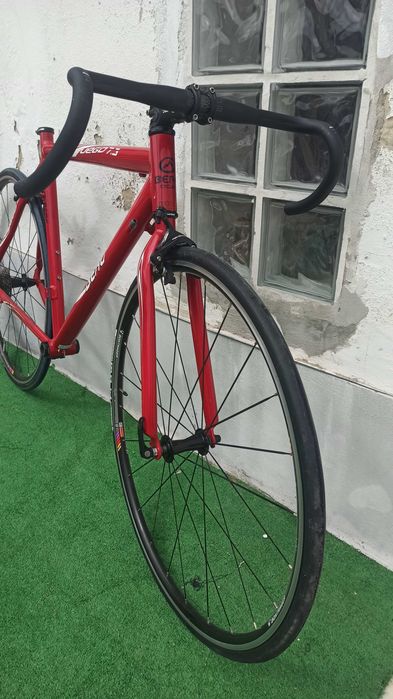 Montagem bicicleta estrada alumínio Berg Fuego 7.3
