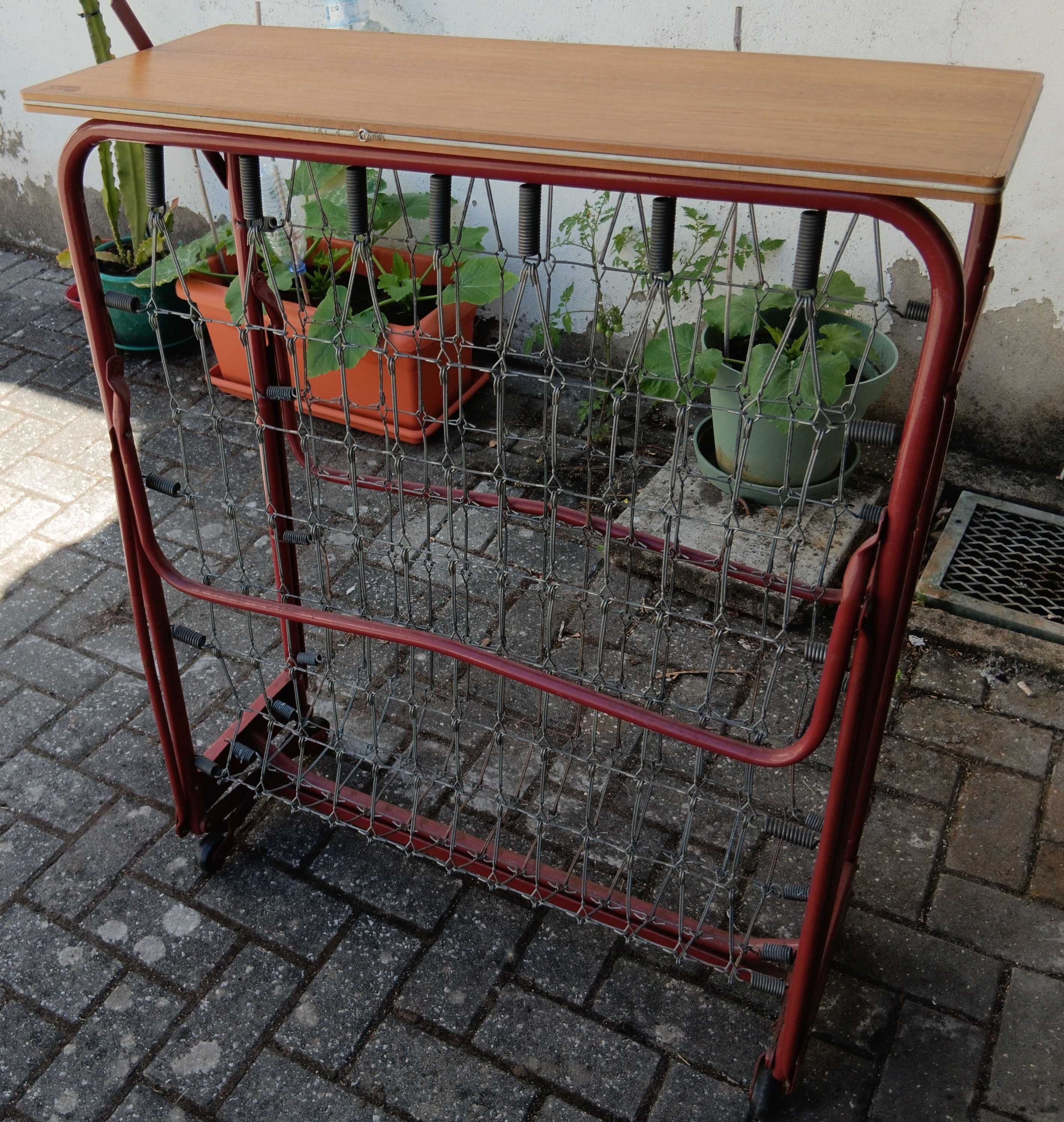 Cama dobrável solteiro