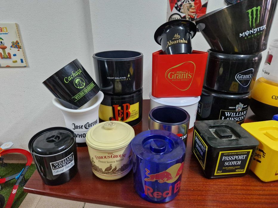 Frapês/baldes de gelo publicitários