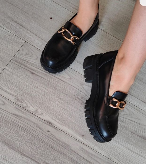 Prawie nowe mokasyny