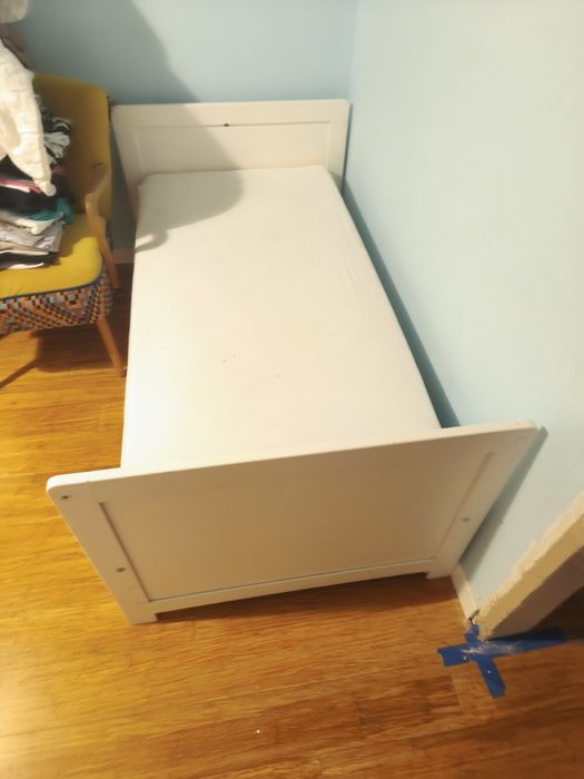 Łóżko dziecięce 144x80.
