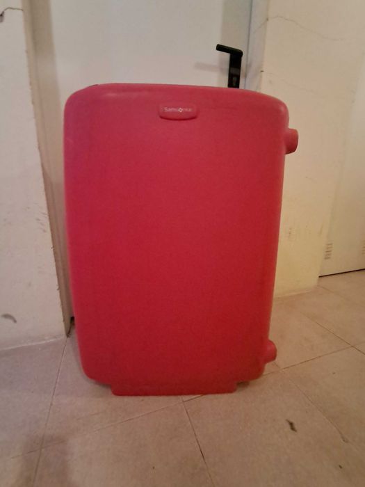 Mala de viagem Samsonite encarnada