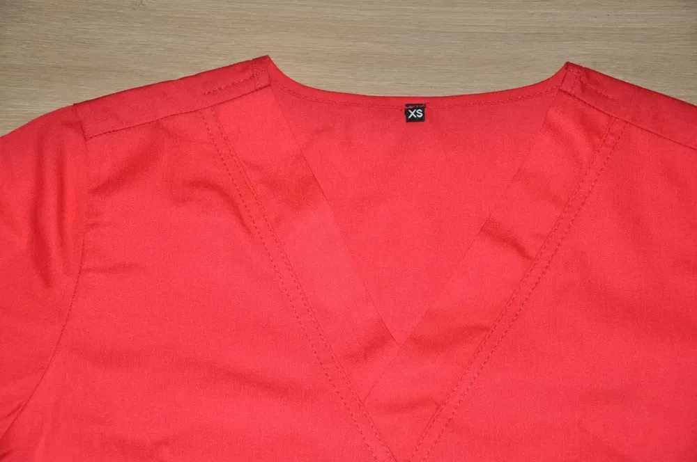 Nowa bluzka medyczna,uniform,mundurek XS-S czerwona,spodnie niebieskie