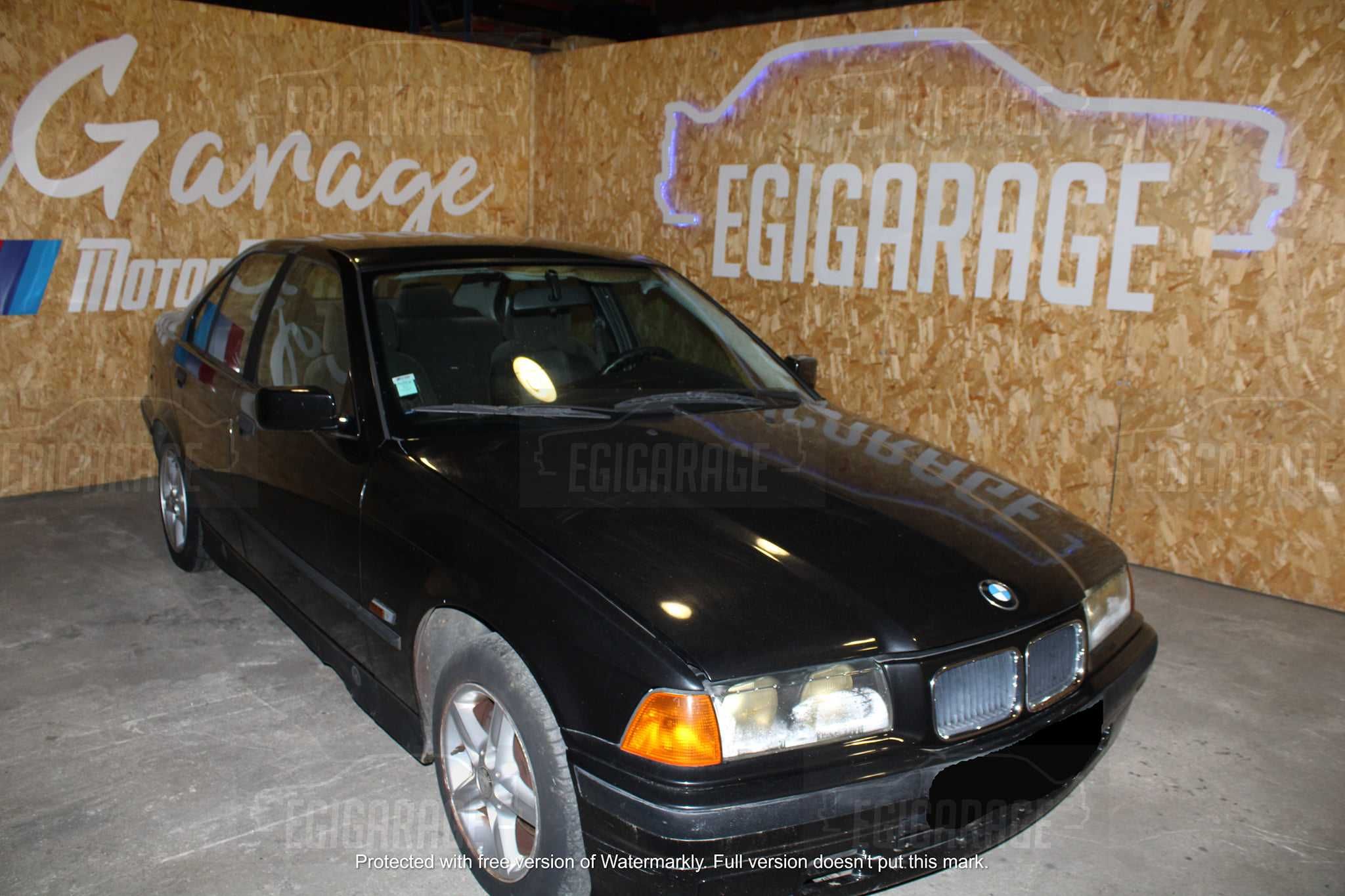 BMW E36, 318TDS _ Para Peças