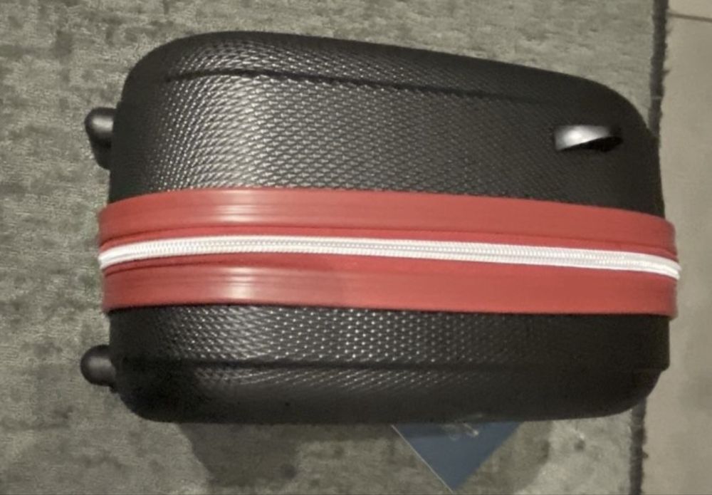 Nowy kuferek, mała walizka Wittchen