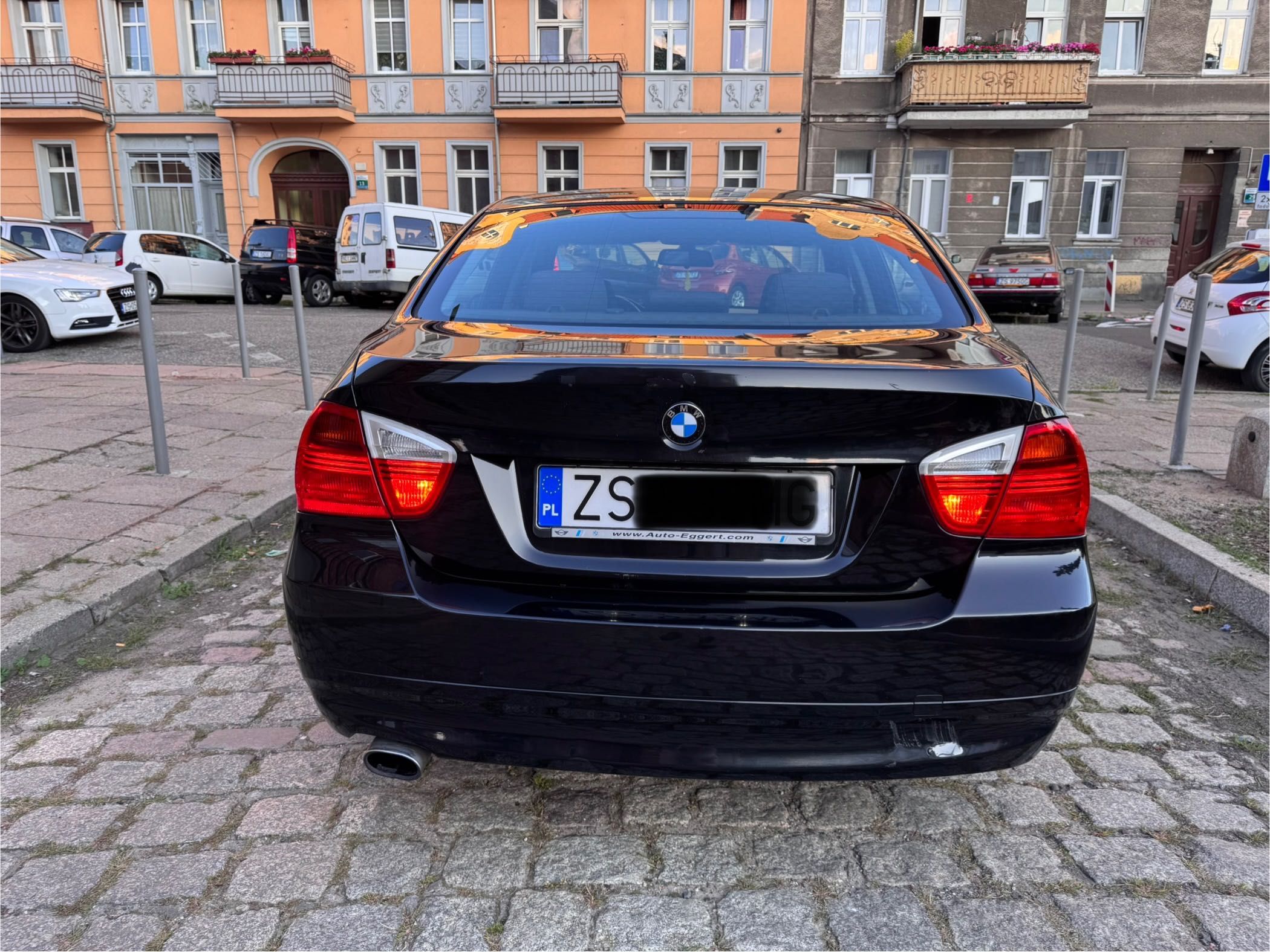 BMW E90 318i shadow line