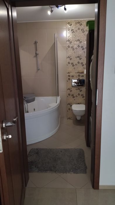 Wynajmę mieszkanie 4 pokoje Podkarczówka