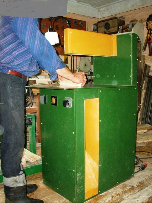 Piła taśmowa / pilarka / wyrzynarka - 380V 4KW MOCNA