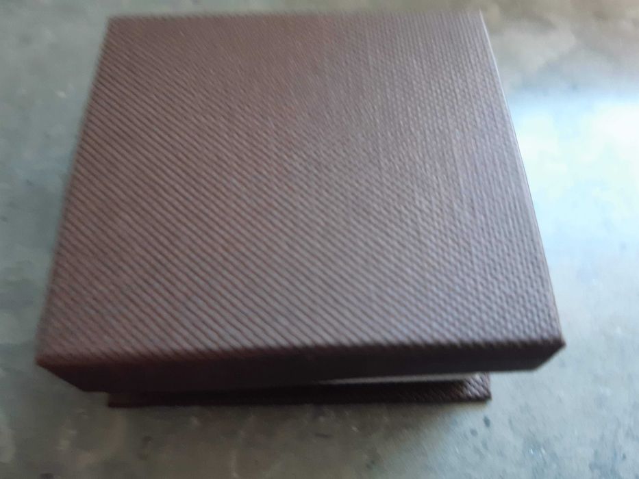 Brincos em prata contrastada, nunca usados