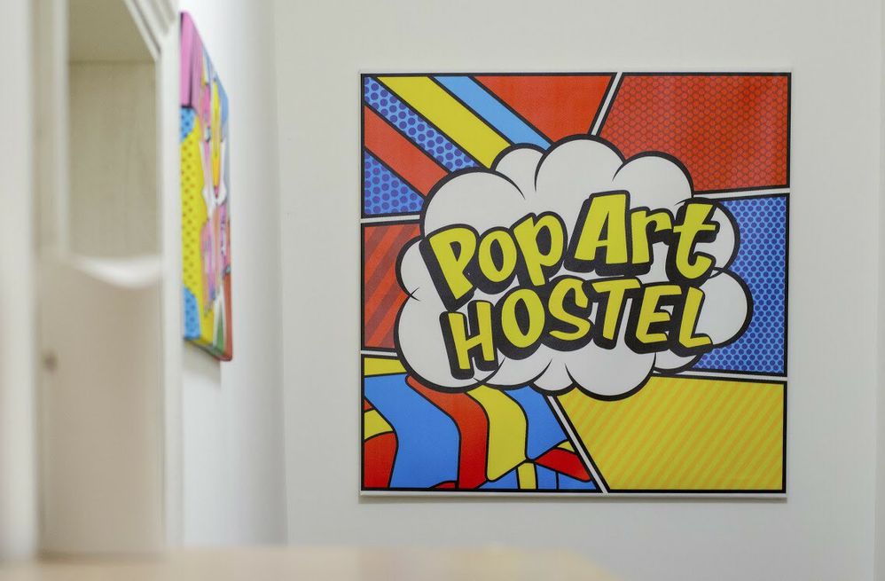 Мережа хостелів центрі Львова Pop Art Hostel