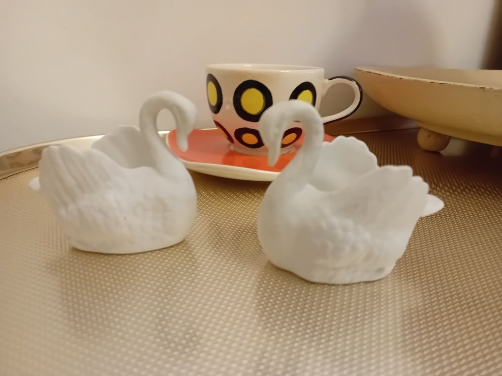 CISNES EM BISCUIT marcados VISTA ALEGRE