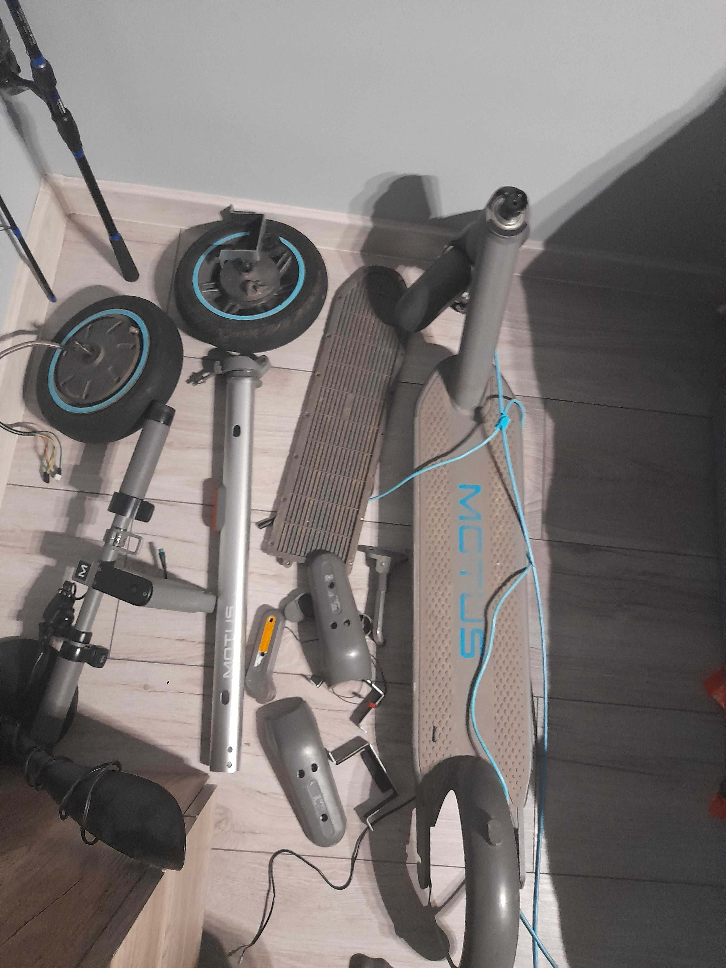 sprzedam na części motus scooty 10