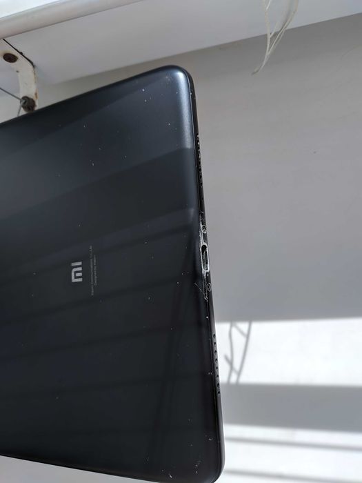 Планшет Xiaomi Mi Pad 4 Plus LTE 4G Wi-Fi GPS 4/64 10,1" с SIM картой