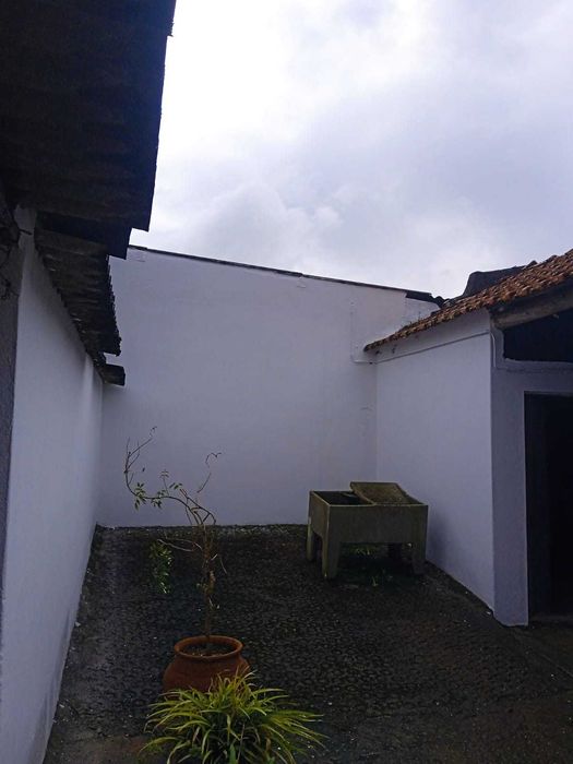 Casa mobilada a alugar a um casal ou pessoa sozinha